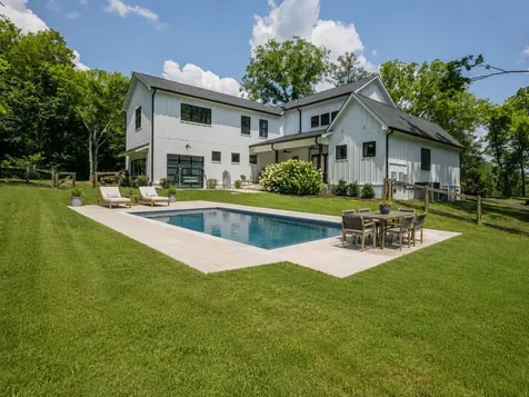 1838 Rock Springs Road Columbia TN 38401
