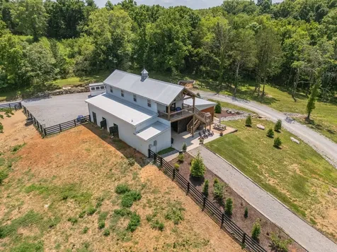 1838 Rock Springs Road Columbia TN 38401