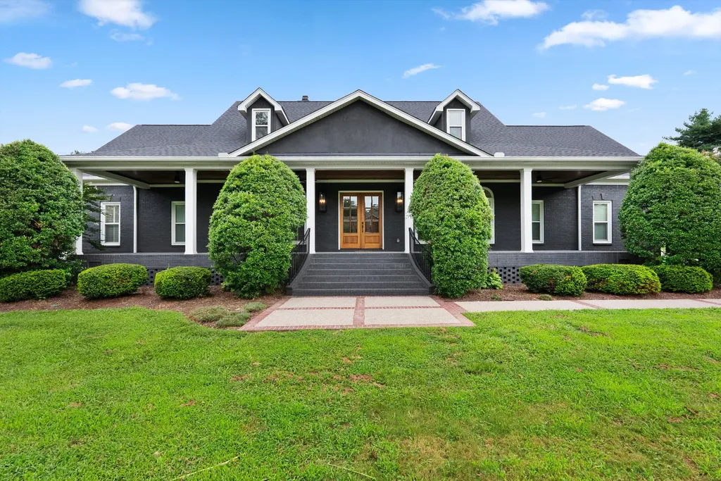 2245 Oakleaf Drive Franklin TN 37064