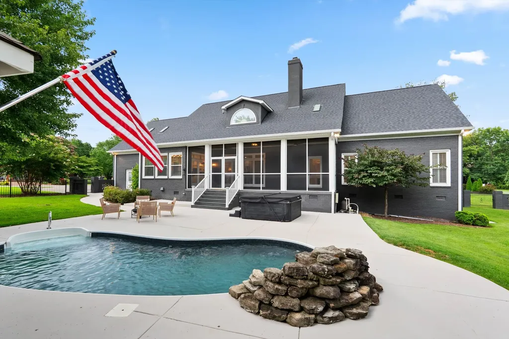 2245 Oakleaf Drive Franklin TN 37064