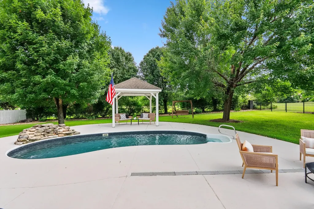 2245 Oakleaf Drive Franklin TN 37064