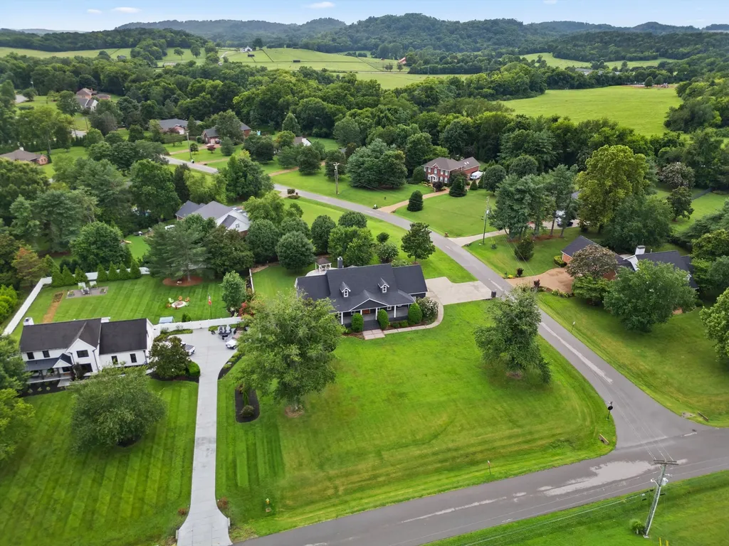 2245 Oakleaf Drive Franklin TN 37064