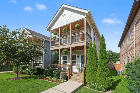 1821B 14th Ave, N Nashville TN 37208