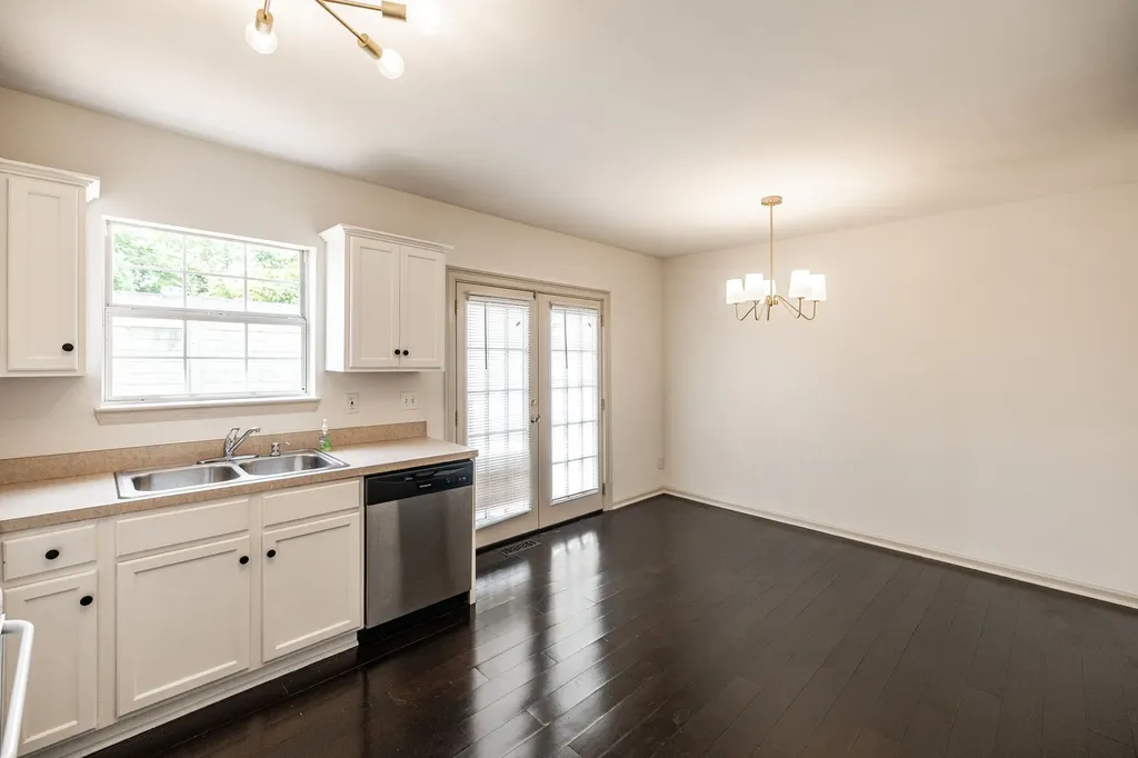 8217 Coley Davis Road Nashville TN 37221