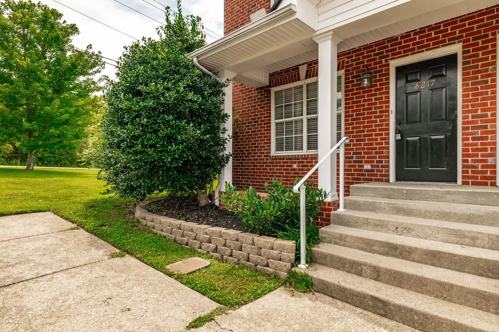 8217 Coley Davis Road Nashville TN 37221