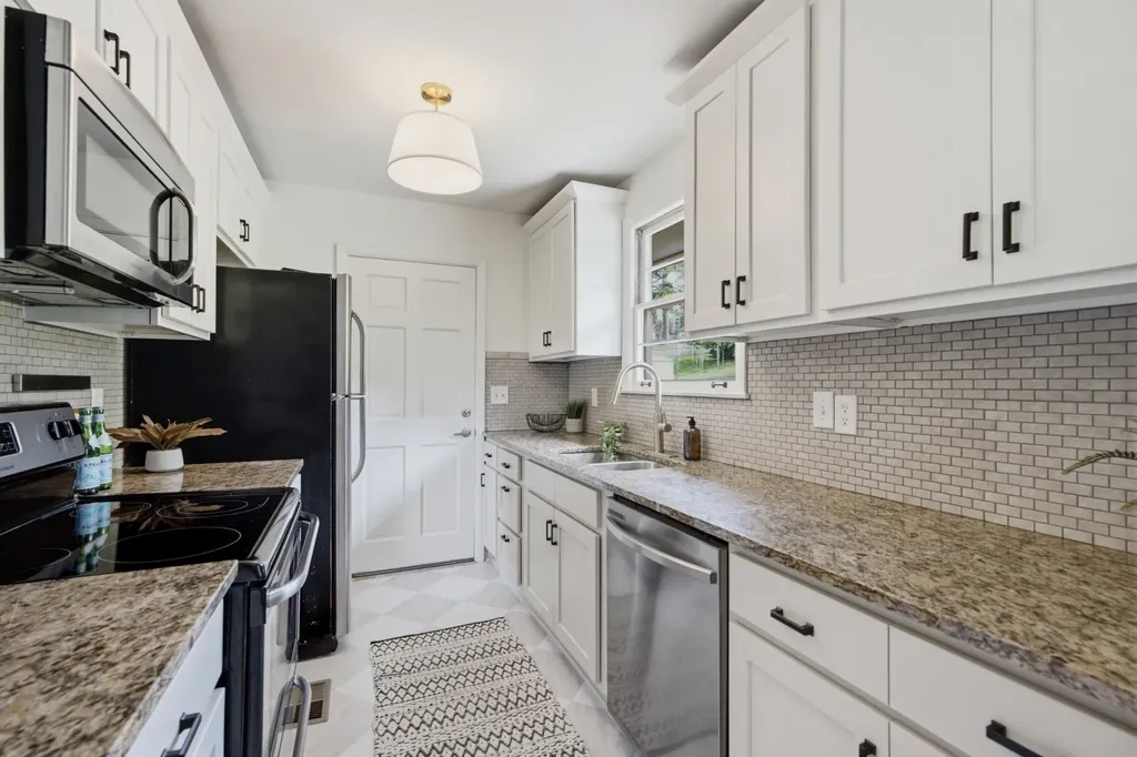 715 Newhall Drive Nashville TN 37206
