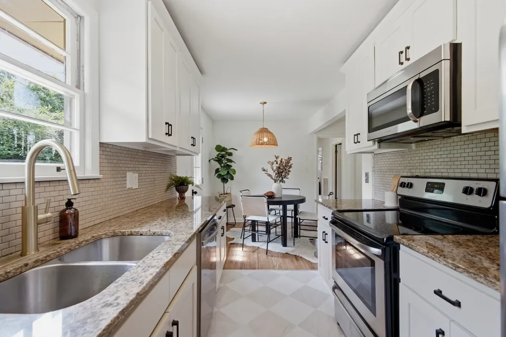 715 Newhall Drive Nashville TN 37206