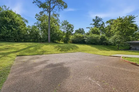 715 Newhall Drive Nashville TN 37206