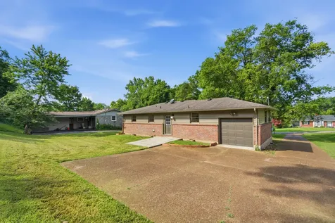715 Newhall Drive Nashville TN 37206