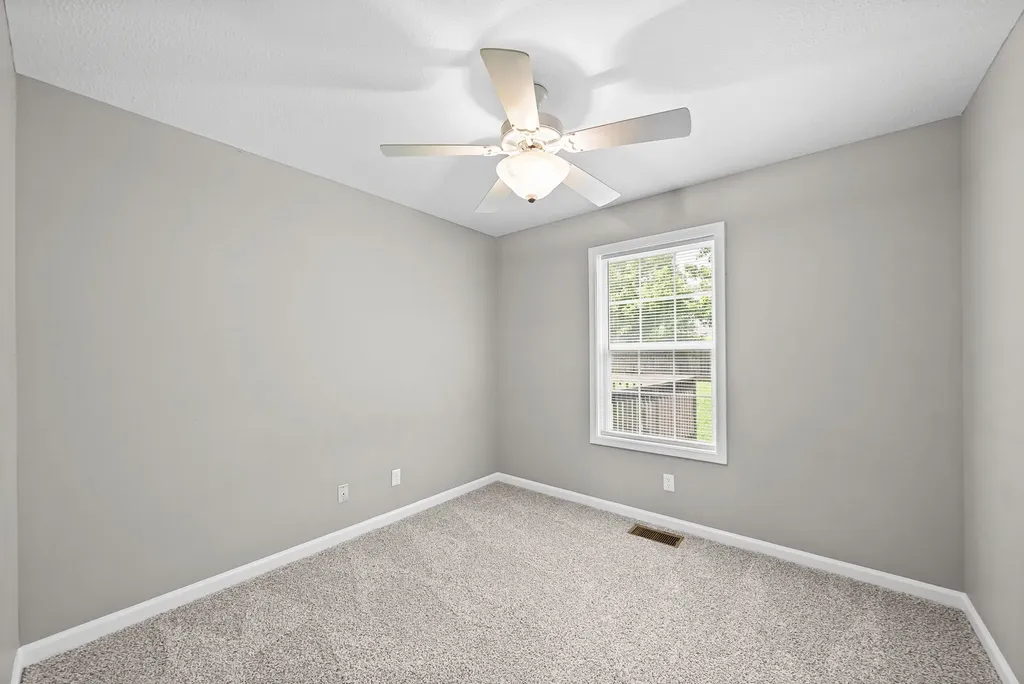 1114 Gunpoint Drive Clarksville TN 37042