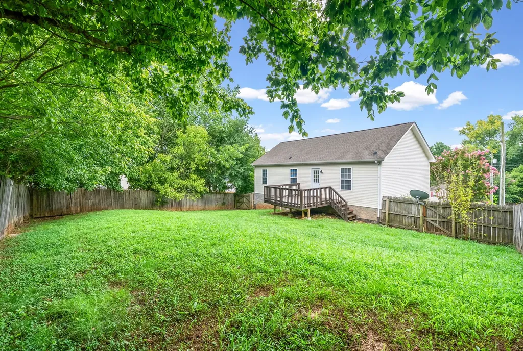 1114 Gunpoint Drive Clarksville TN 37042
