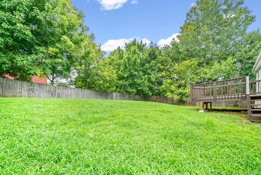 1114 Gunpoint Drive Clarksville TN 37042