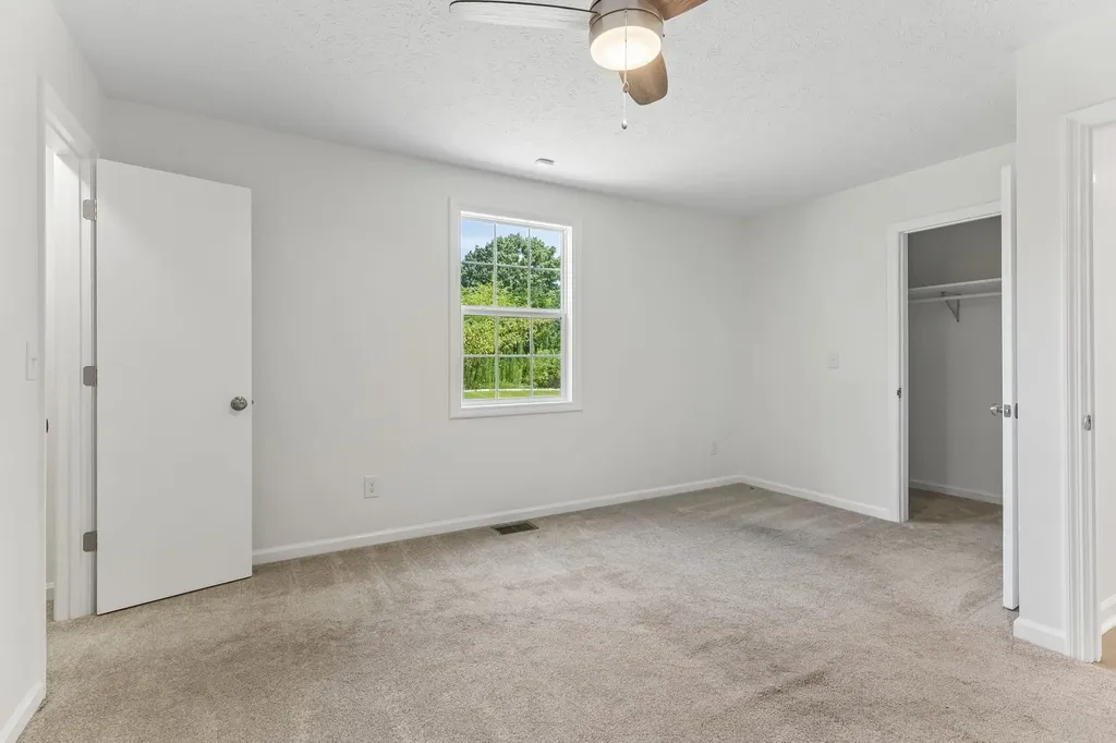 1001 Lakeside Drive Ashland City TN 37015