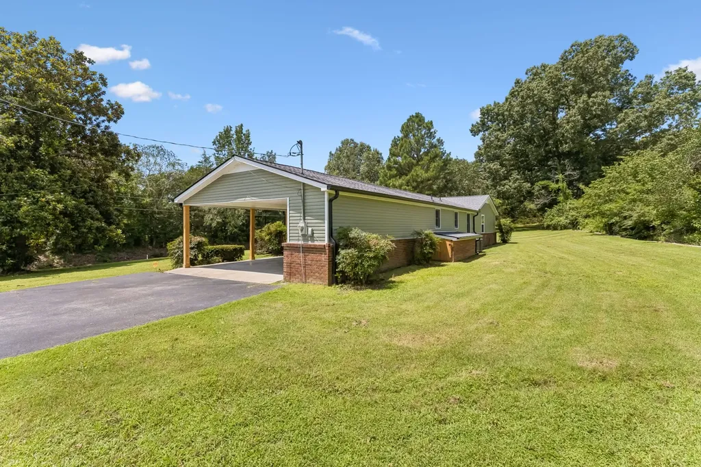 1001 Lakeside Drive Ashland City TN 37015