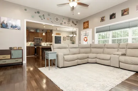 305 Doe Crossing Drive Smiths Grove KY 42171