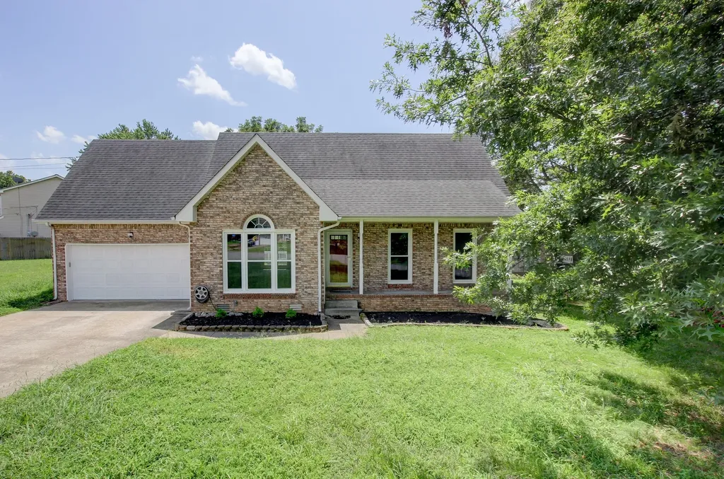 180 Kings Deer Drive Clarksville TN 37042