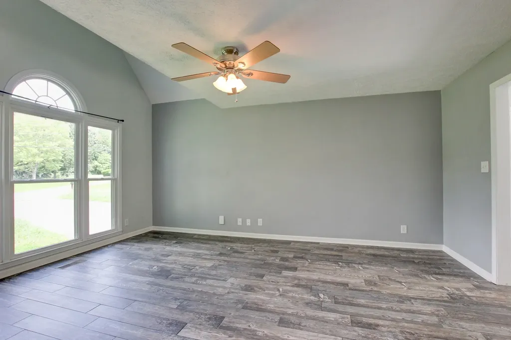 180 Kings Deer Drive Clarksville TN 37042