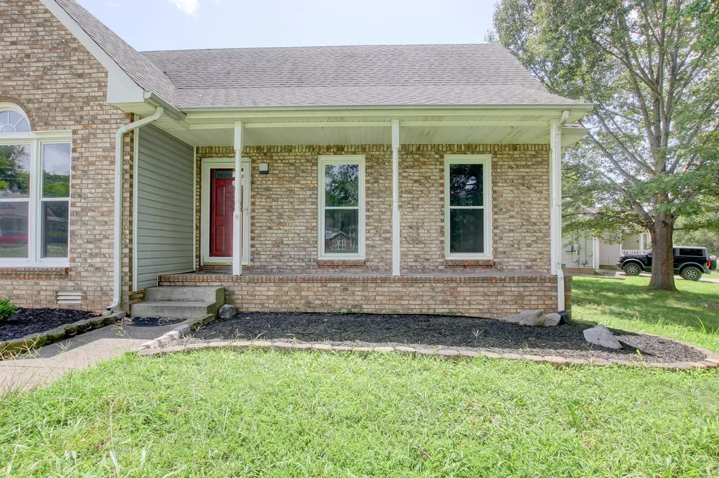 180 Kings Deer Drive Clarksville TN 37042