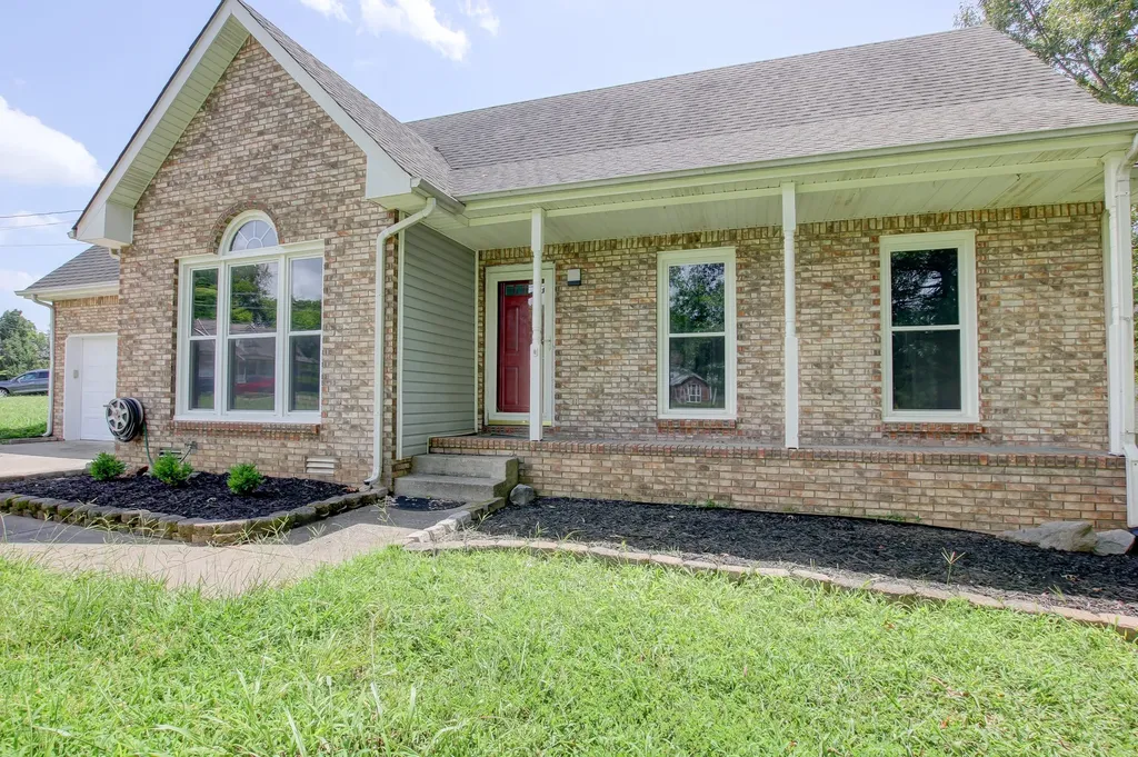 180 Kings Deer Drive Clarksville TN 37042