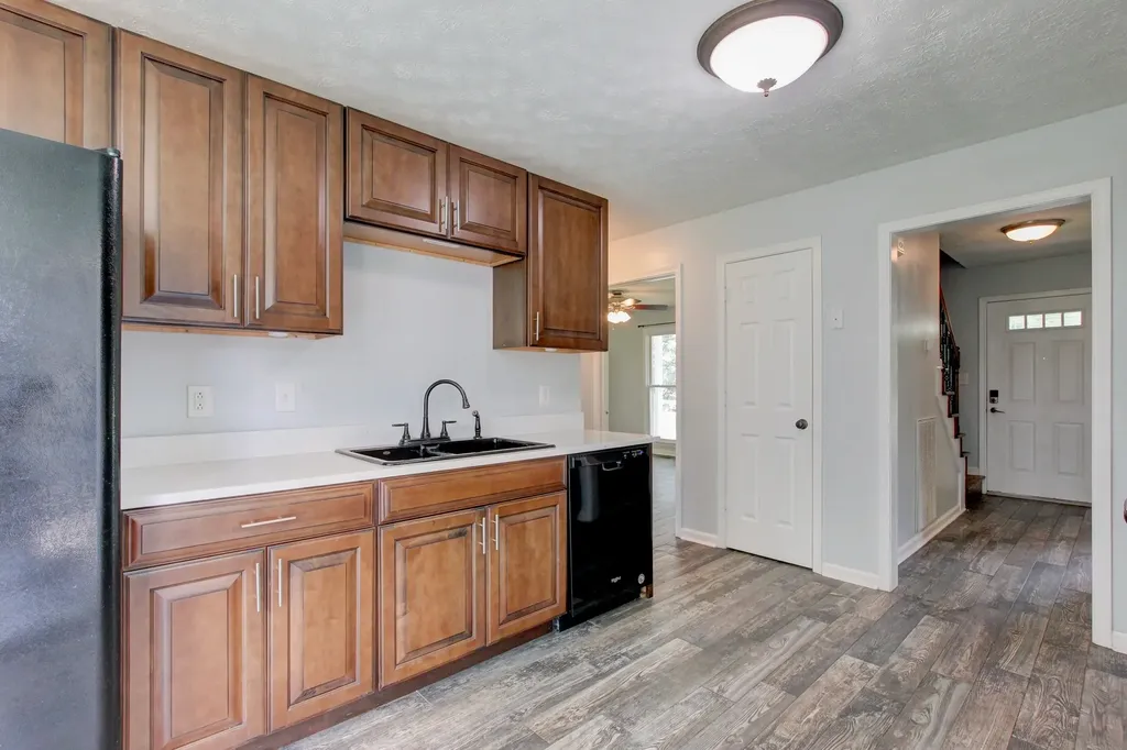 180 Kings Deer Drive Clarksville TN 37042