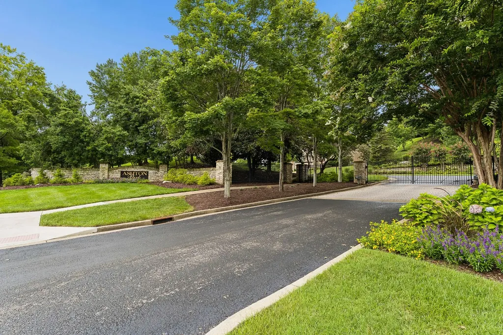 1201 Stoney Point Lane Franklin TN 37067