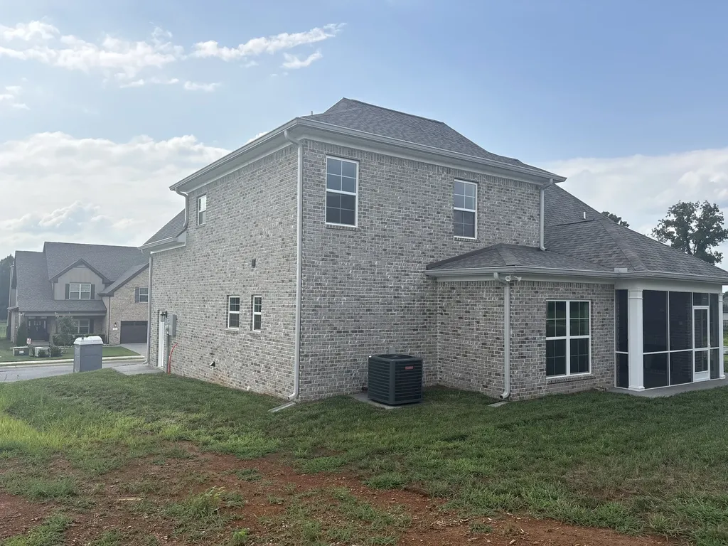 930 Stovers Glen Drive Murfreesboro TN 37128