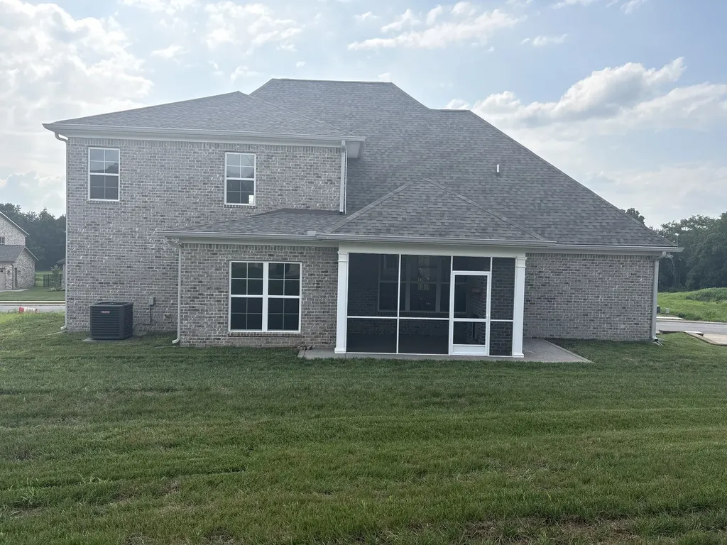 930 Stovers Glen Drive Murfreesboro TN 37128