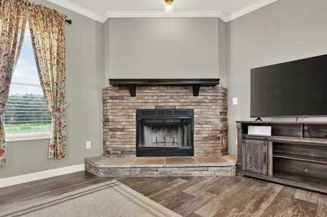 71 Henry Lane Decherd TN 37324