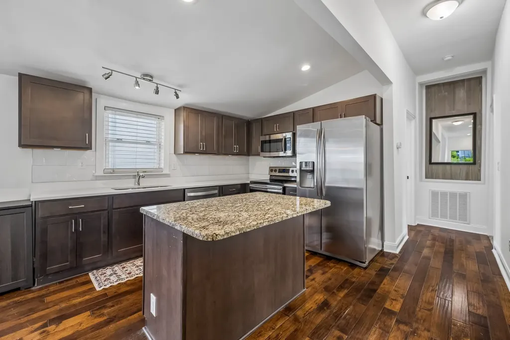 842 N 2nd Street Nashville TN 37207