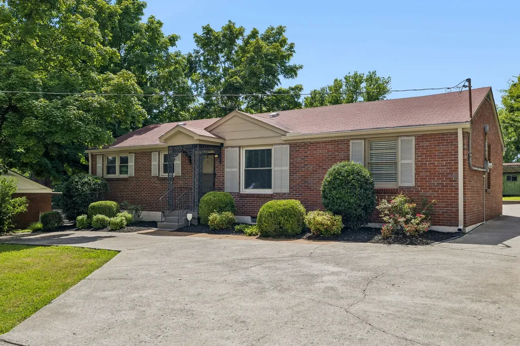 3115 Southlake Drive Nashville TN 37211