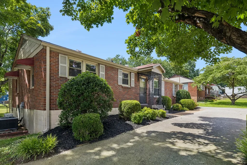 3115 Southlake Drive Nashville TN 37211