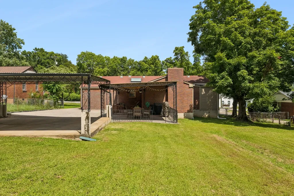 3115 Southlake Drive Nashville TN 37211