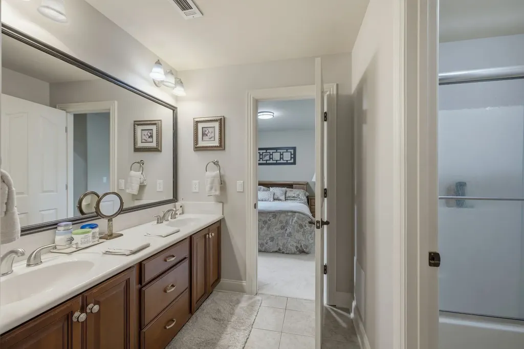 3356 Clovercroft Drive Murfreesboro TN 37130