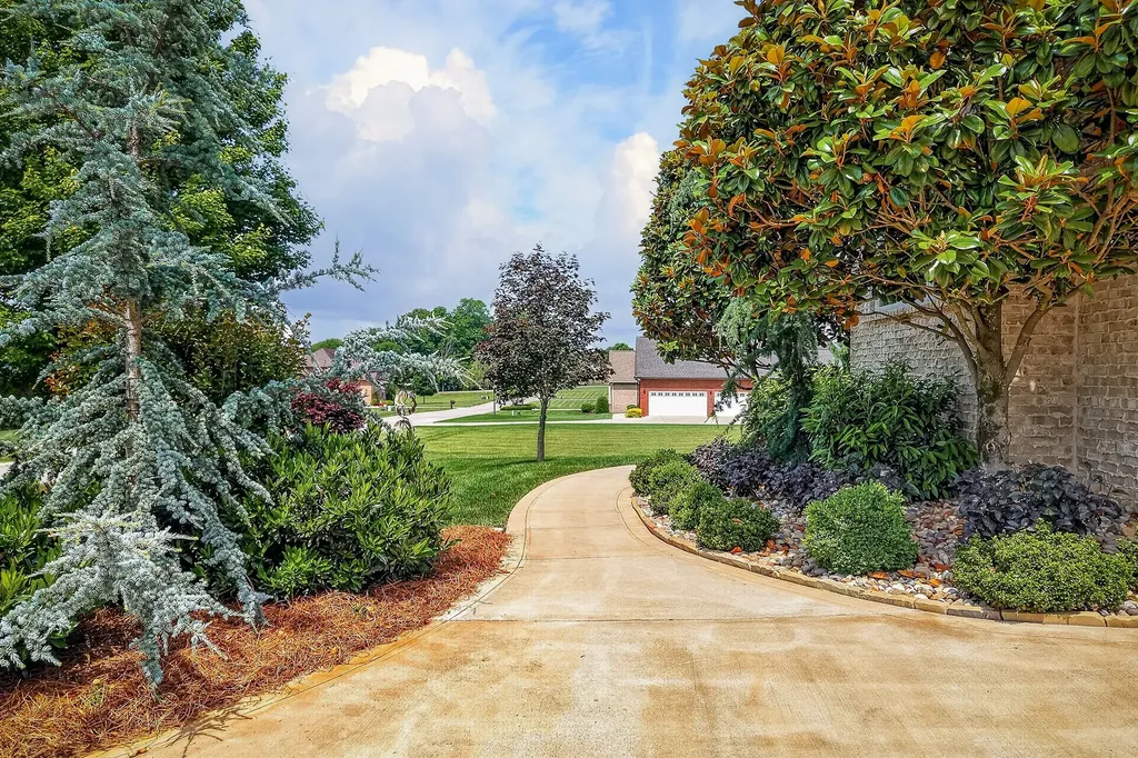 1758 Pearl Avenue Cookeville TN 38506