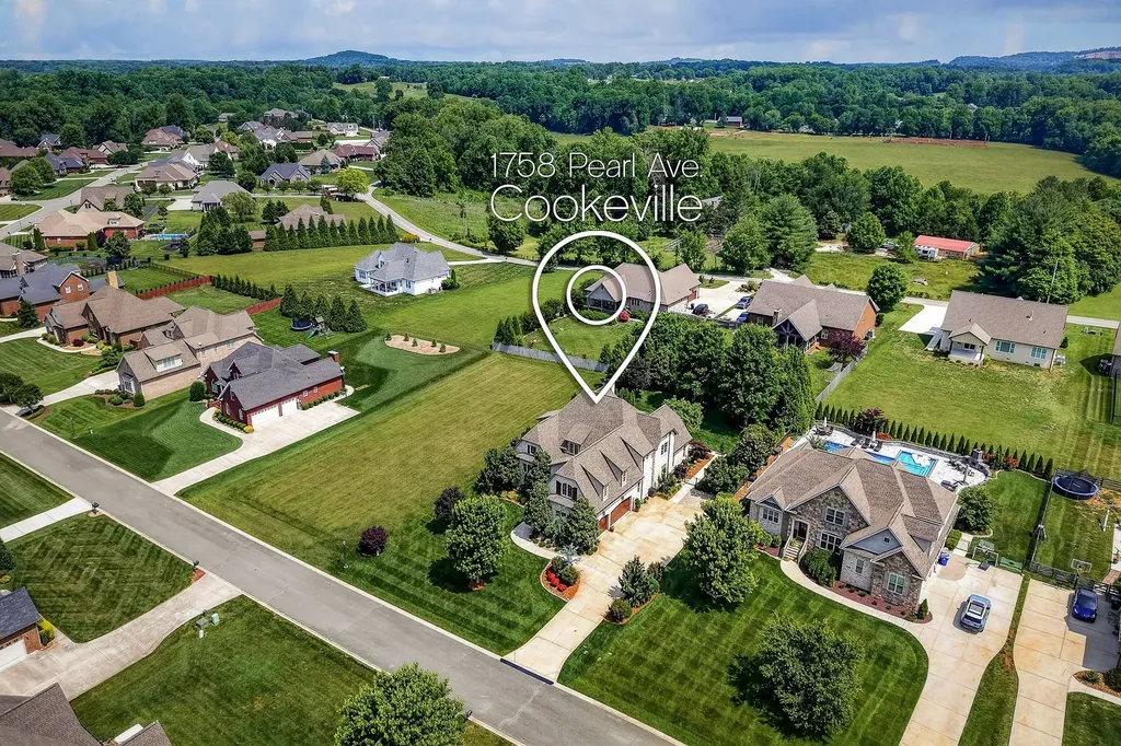 1758 Pearl Avenue Cookeville TN 38506
