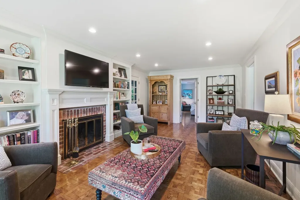 200 Brookfield Avenue Nashville TN 37205