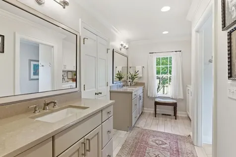 200 Brookfield Avenue Nashville TN 37205