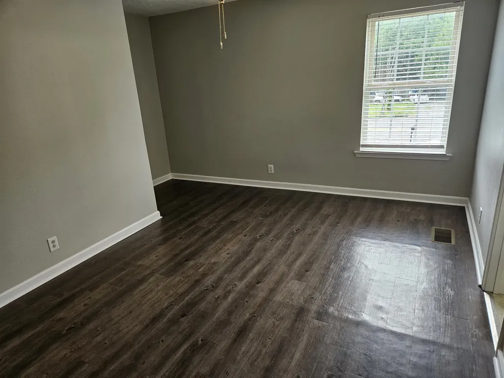 2015 Bradyville Pike Murfreesboro TN 37130