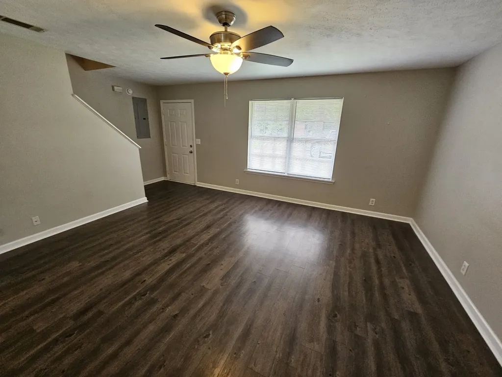 2015 Bradyville Pike Murfreesboro TN 37130