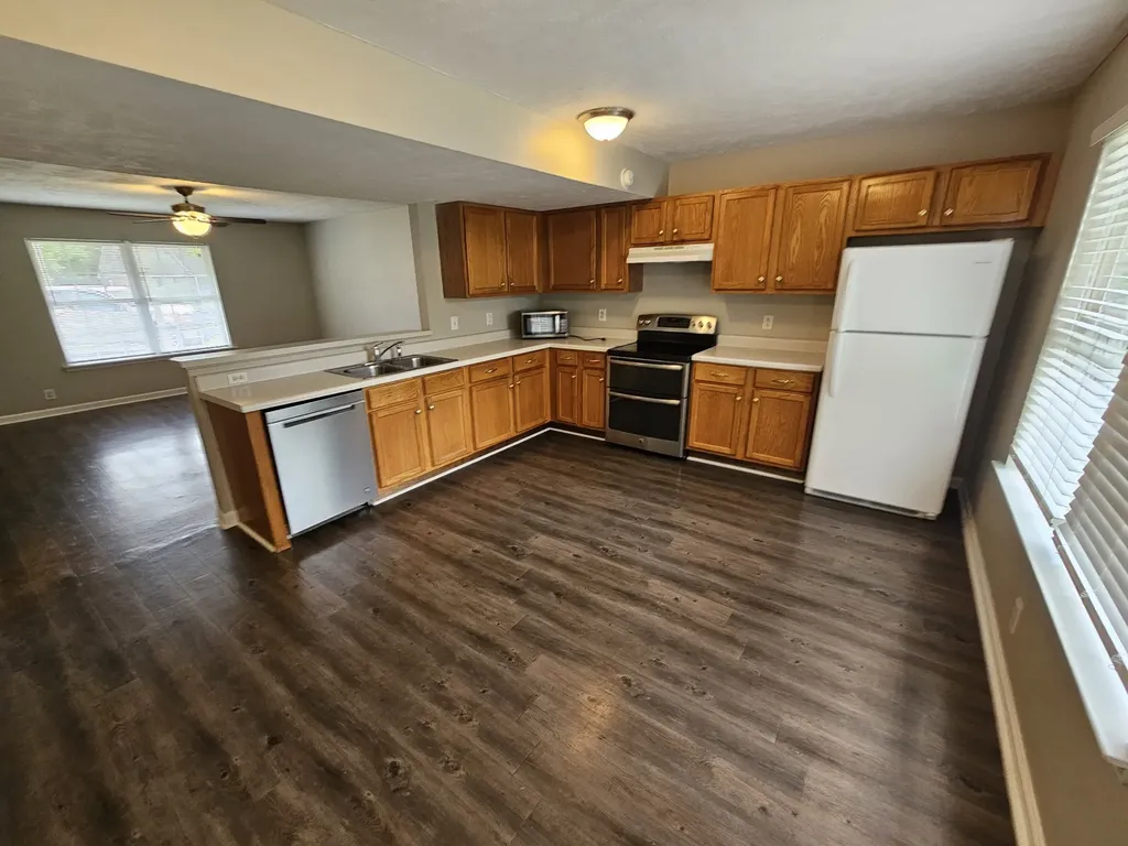 2015 Bradyville Pike Murfreesboro TN 37130