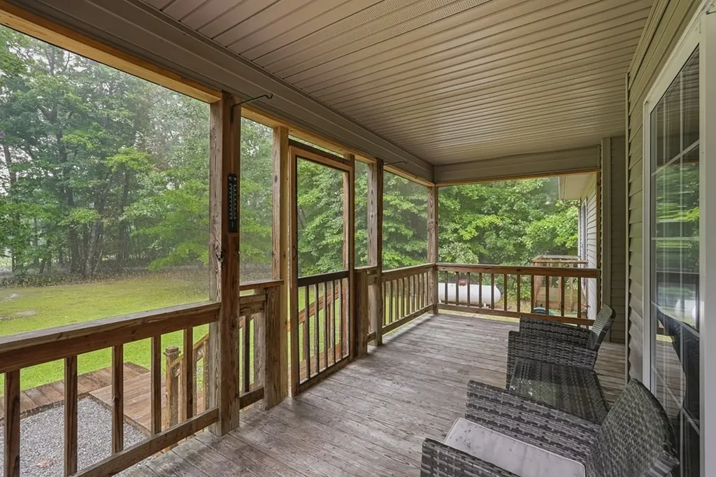 3291 Cumberland Lakes Drive Monterey TN 38574