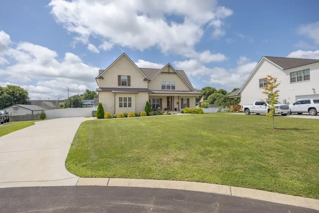 1002 Pheasant Run Court Spring Hill TN 37174