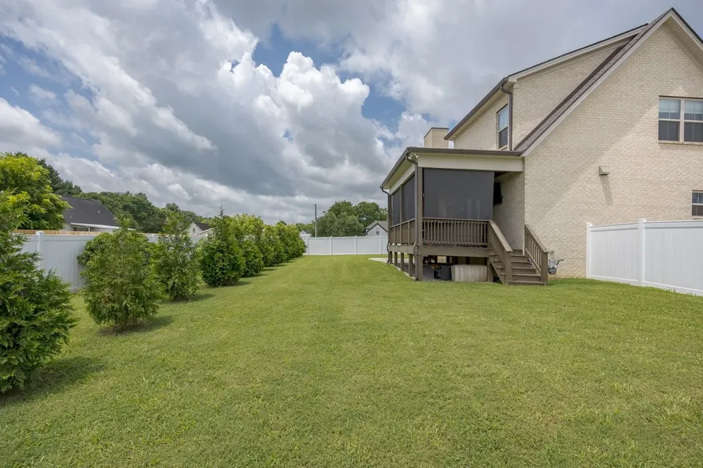 1002 Pheasant Run Court Spring Hill TN 37174