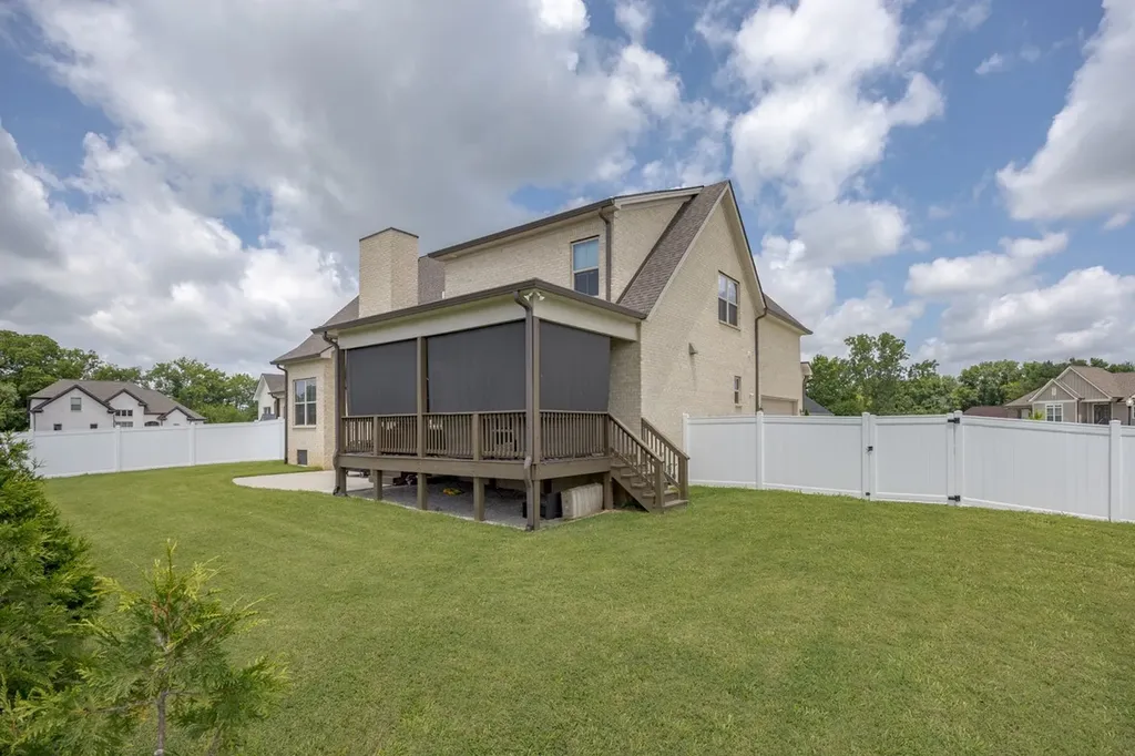 1002 Pheasant Run Court Spring Hill TN 37174