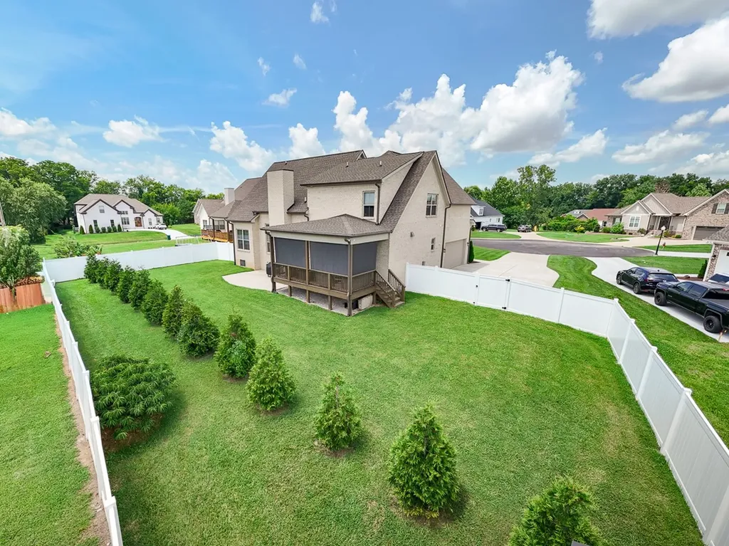 1002 Pheasant Run Court Spring Hill TN 37174