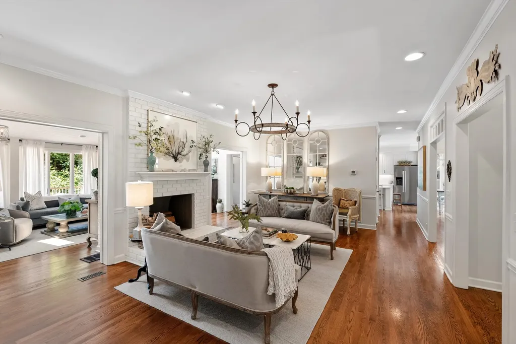 6104 Wendover Glen Brentwood TN 37027