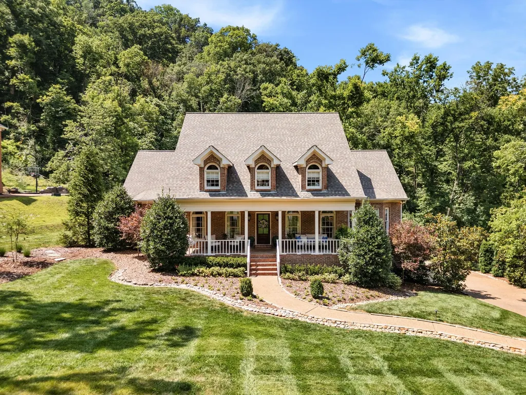 6104 Wendover Glen Brentwood TN 37027