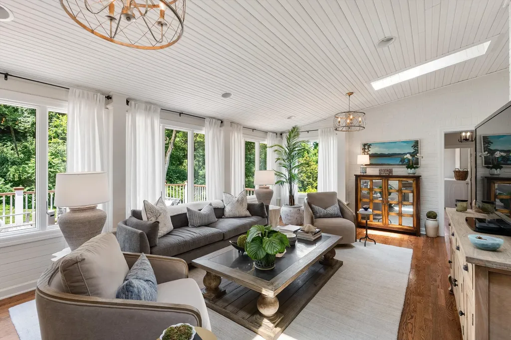 6104 Wendover Glen Brentwood TN 37027