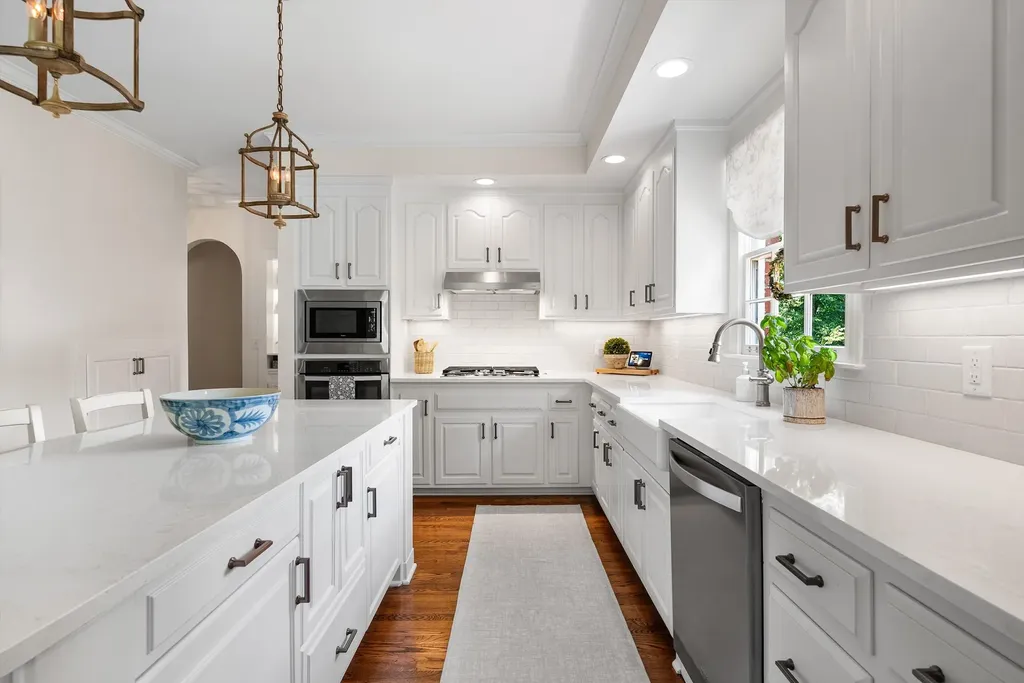 6104 Wendover Glen Brentwood TN 37027