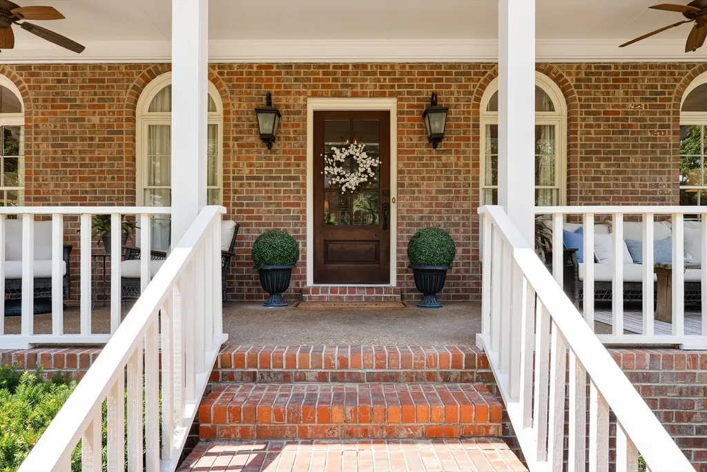 6104 Wendover Glen Brentwood TN 37027